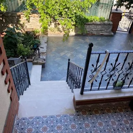 Cozy, Calm House With A Private Garden Apartamento