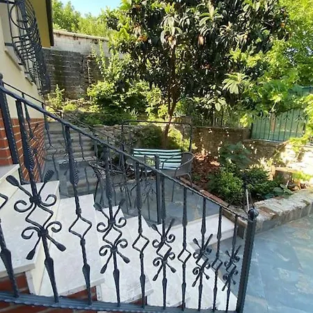 Cozy, Calm House With A Private Garden Apartamento Estambul